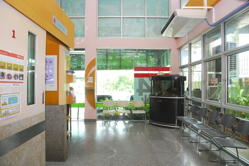 โรงพยาบาลสัตว์รัตนาธิเบศร์ สาขาปทุมธานี (2/8)